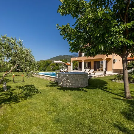 Oasis Villa