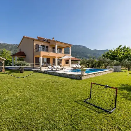Villa Oasis *