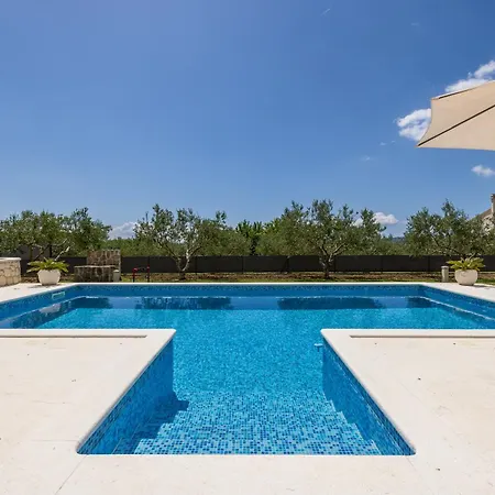 Oasis Villa