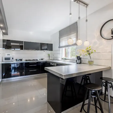 Oasis Vila Kaštel Novi