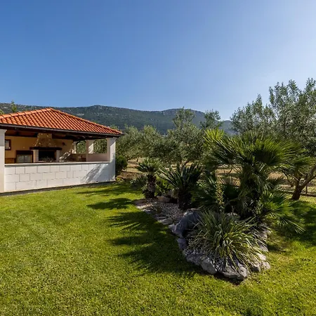 Oasis Villa